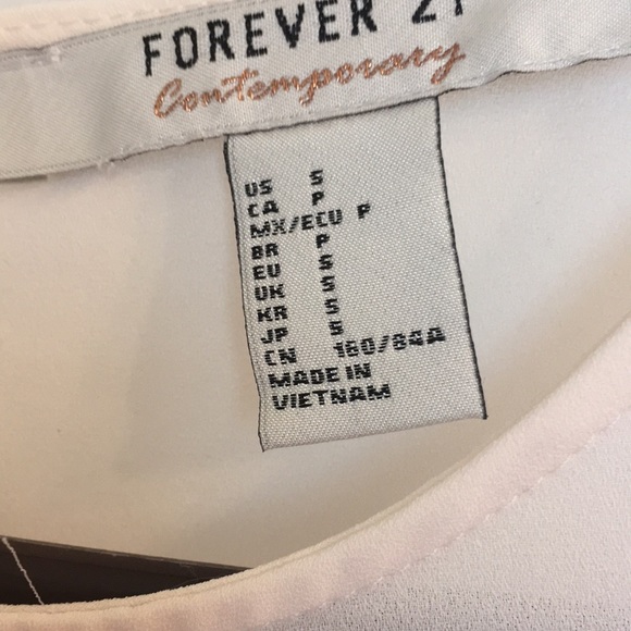 Forever 21 cream coloured long sleeve shirt size small - Picture 3 of 4